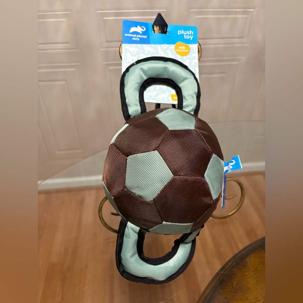 Animal Planet Ballistic Handle Training Ball for Ultimate Active Fun and Fitness